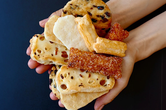 How to Choose Japanese Rice Crackers: A Guide to Flavor, Texture & Style